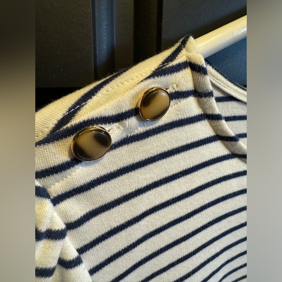 Lauren Conrad Woman’s Large Top - Picture 3 of 5